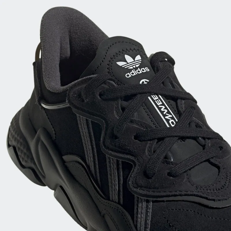 adidas OZWEEGO Core Black / Cloud White / Grey Six (GY6180)