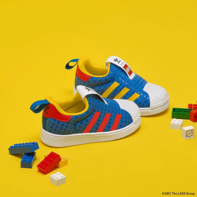 adidas adidas Superstar 360 x LEGOÂ® Shock Blue / Bold Orange / Eqt Yellow (H02731)
