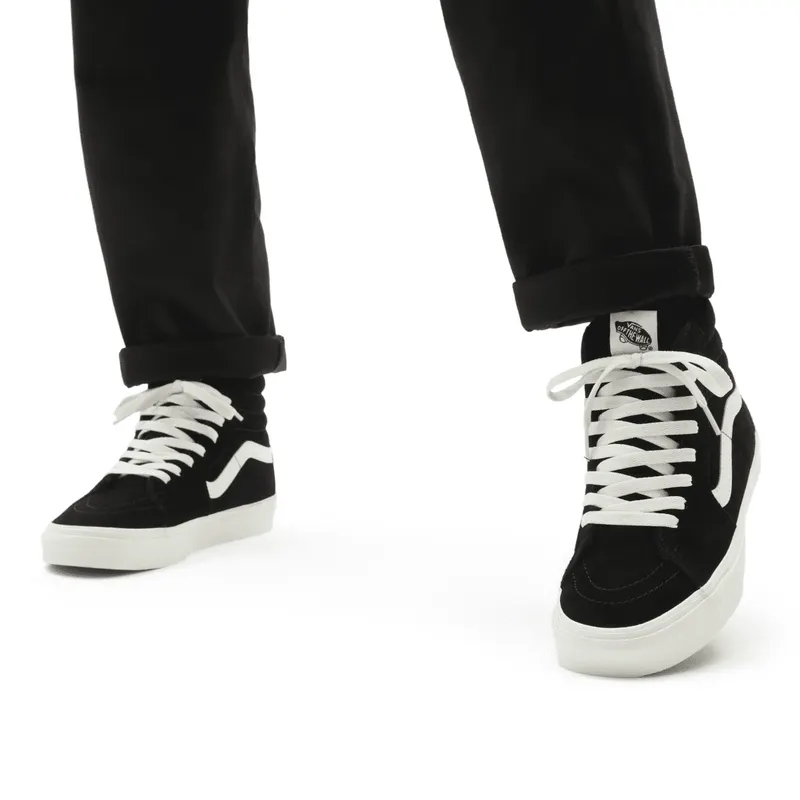 VANS Sk8-hi Zwart (VN0A7Q5NBLK)