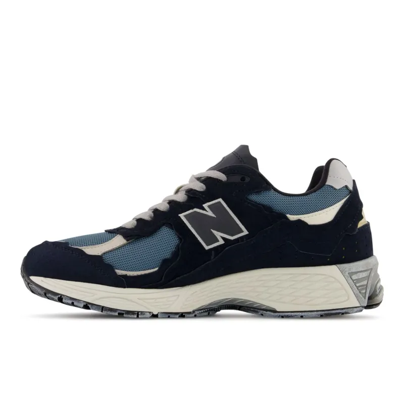 New Balance 2002R Protection Pack Navy (M2002RDF)