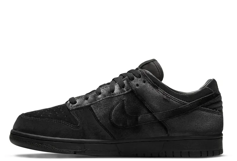 Nike x Dover Street Market Dunk Low Triple Black (DH2686-002)