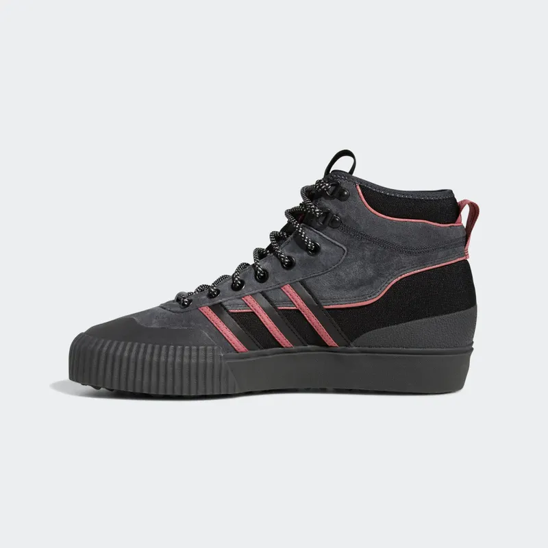adidas Akando ATR Core Black / Wonder Red / Carbon (GX2066)