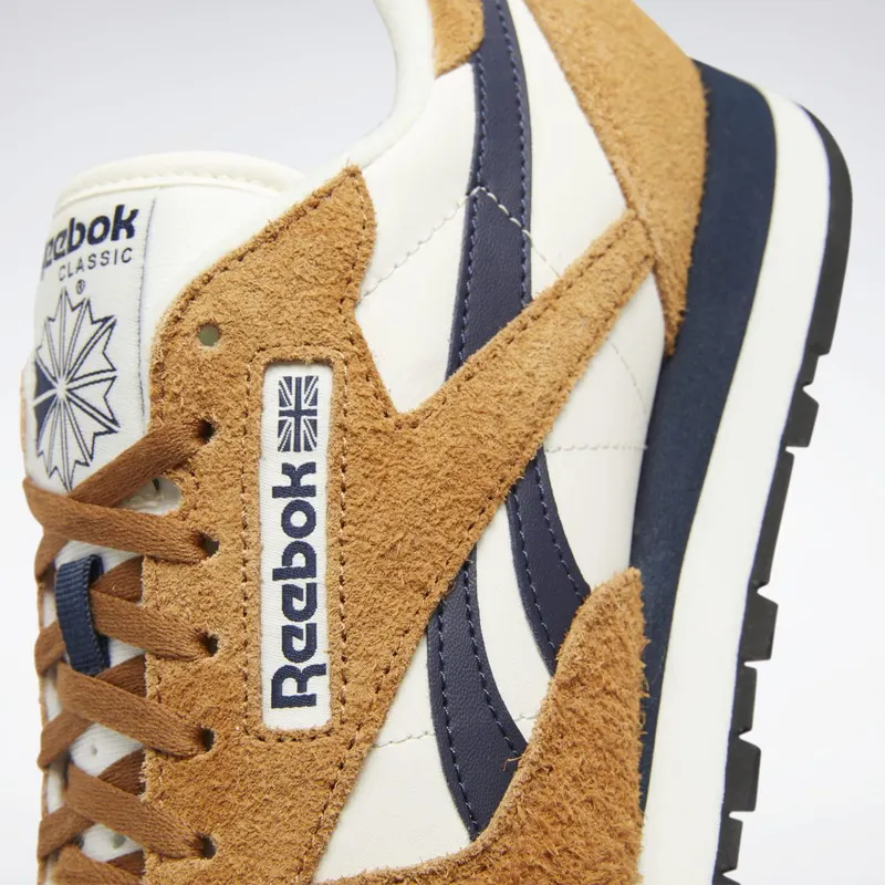 Reebok Classic Leather Schoenen Chalk / Wild Brown / Vector Navy