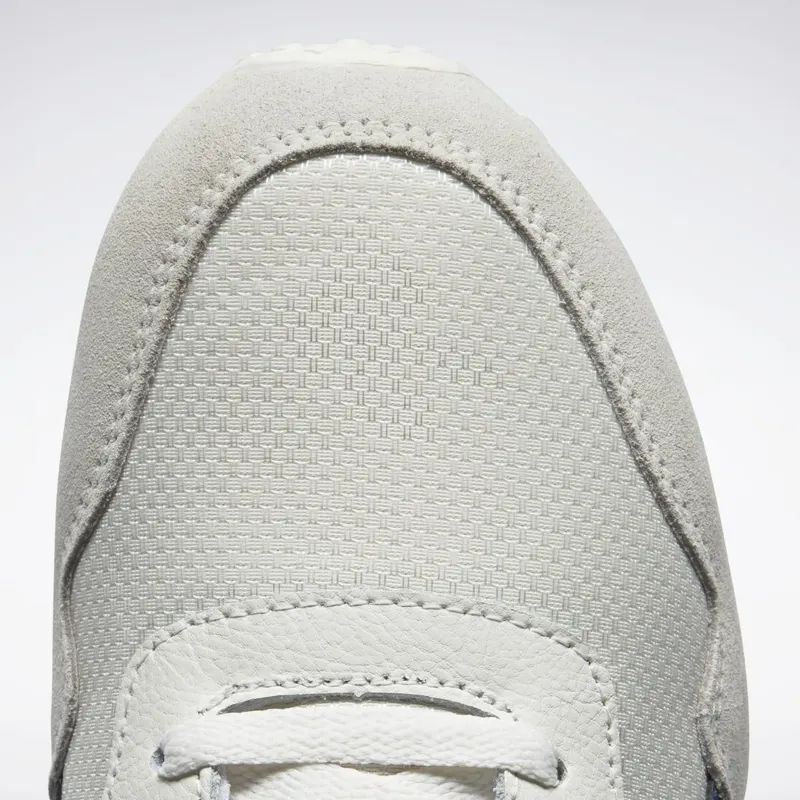 Reebok Royal Ultra Chalk / Vector Navy / Trek Grey