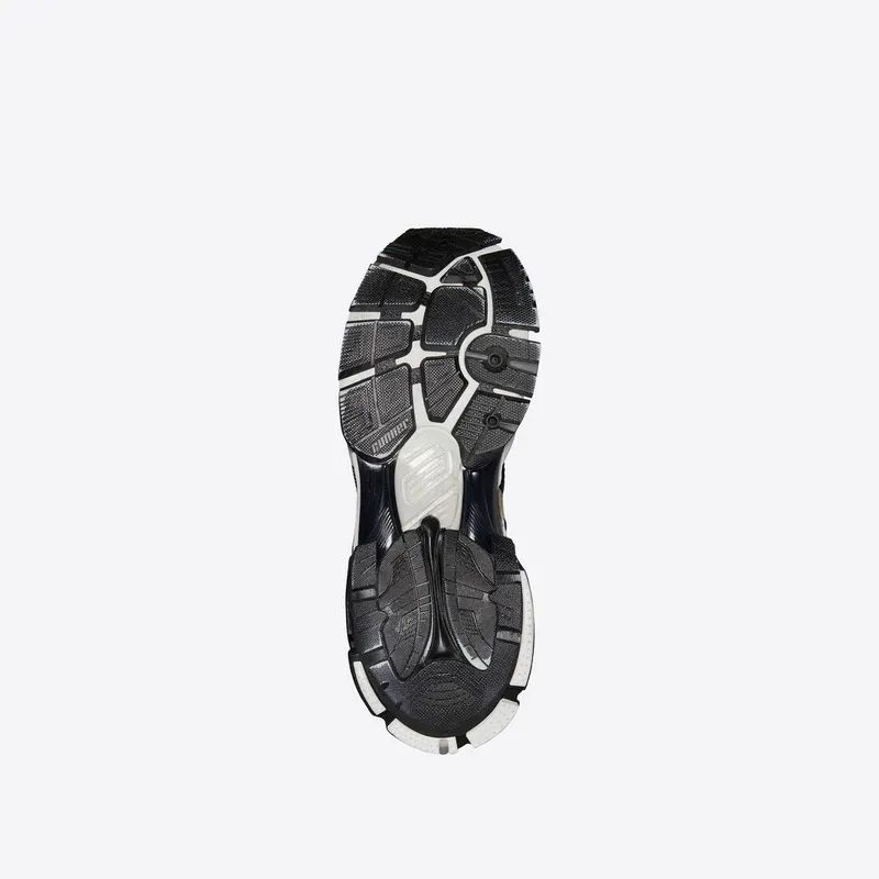 Balenciaga Runner Trainers White (677403W3RB29010)