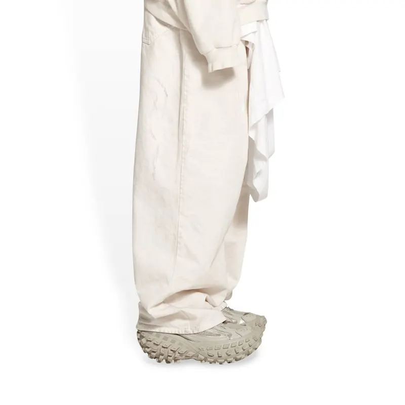 Balenciaga Defender Trainers Beige (685613W2RA69700)