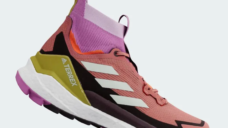 adidas TERREX Free Hiker 2 Hiking Schoen Wonder Red / Linen Green / Pulse Lilac (GZ0685)