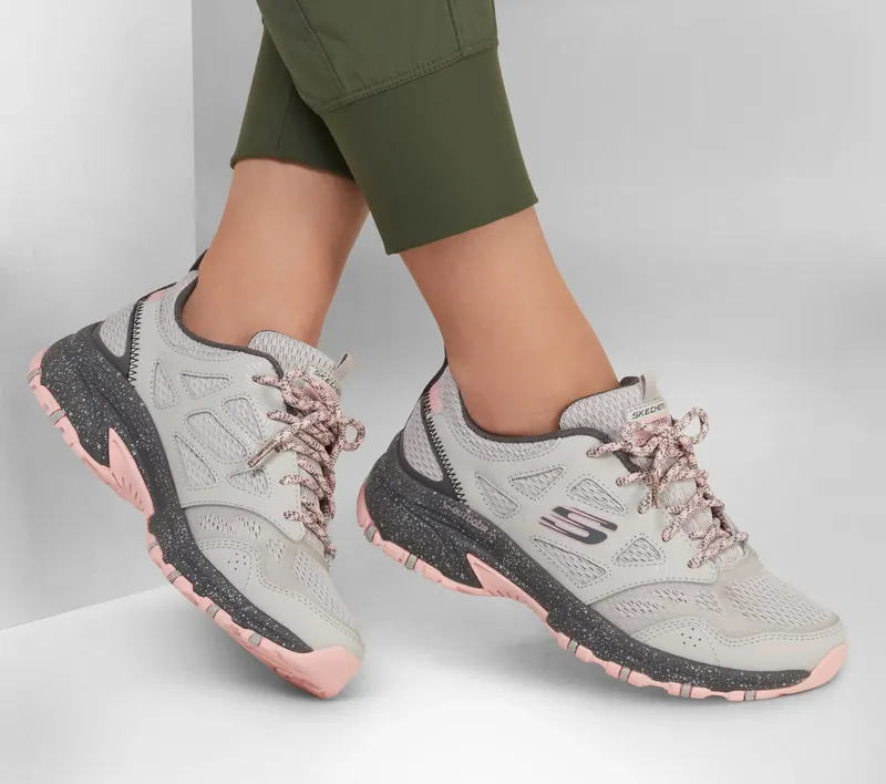 Skechers Hillcrest – Pure Escapade – Grijs / Roze (149821-GYPK)
