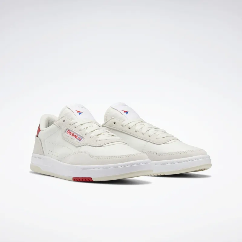 Reebok Court Peak Schoenen Alabaster / Vector Red / Vector Blue