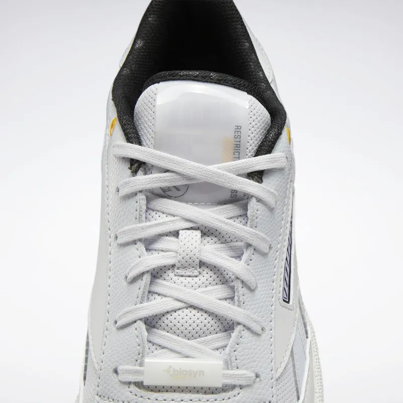 Reebok Jurassic World Club C Revenge Schoenen Il-Spirit White / Silver Metallic / Track Gold