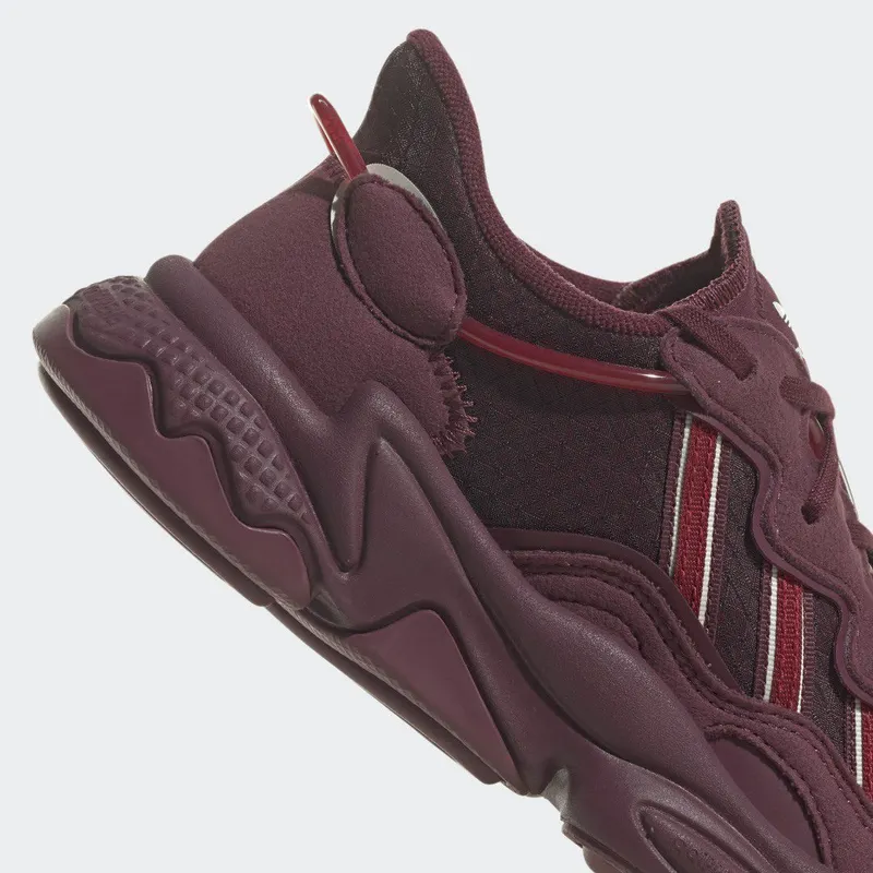adidas OZWEEGO Victory Crimson / Cream White / Team Victory Red (GX6552)