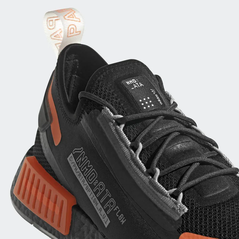 adidas NMD_R1 Spectoo Core Black / Carbon / Team Solar Orange (GZ9264)