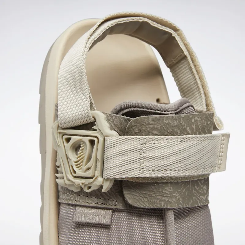Reebok Jurassic World Beatnik Slippers Boulder Grey / Parchment / Oatmeal