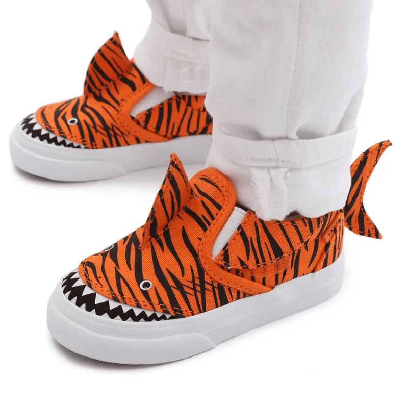 VANS Slip-on Shark Velcro Oranje (VN0A7Q4Z8CF)