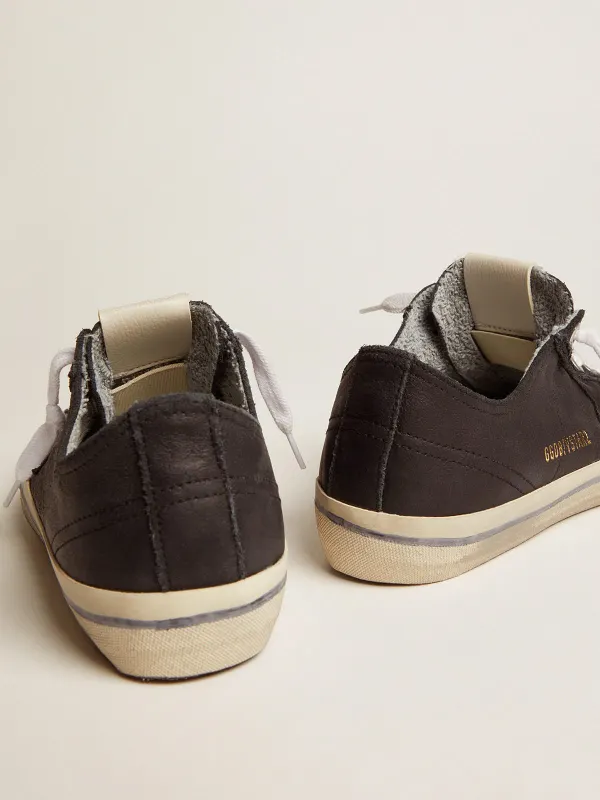 Golden Goose V-Star (GWF00129.F000334.90100)