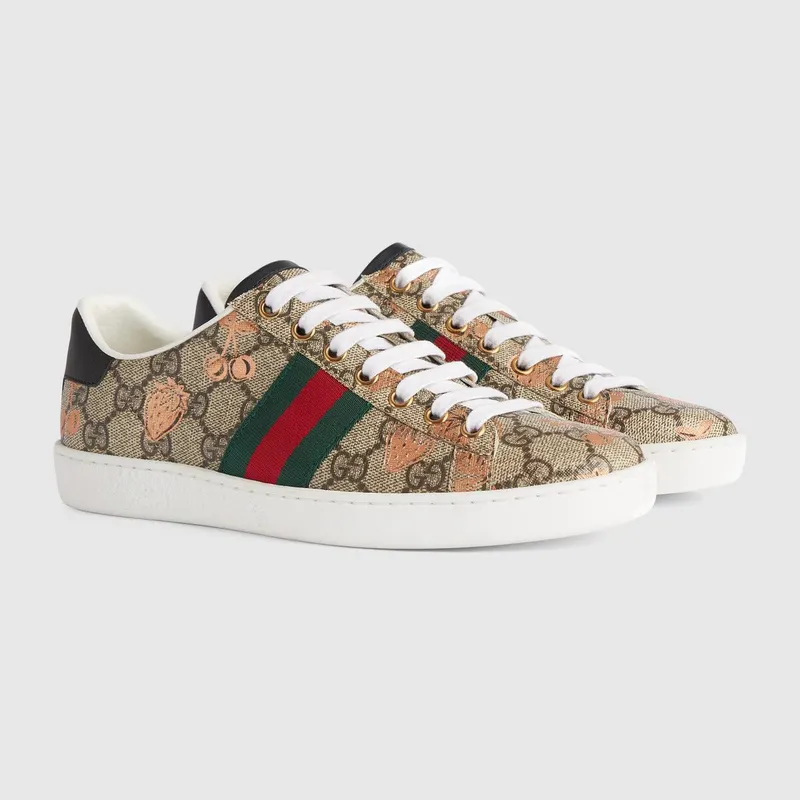 Gucci berry print Ace (433900UM6108295)