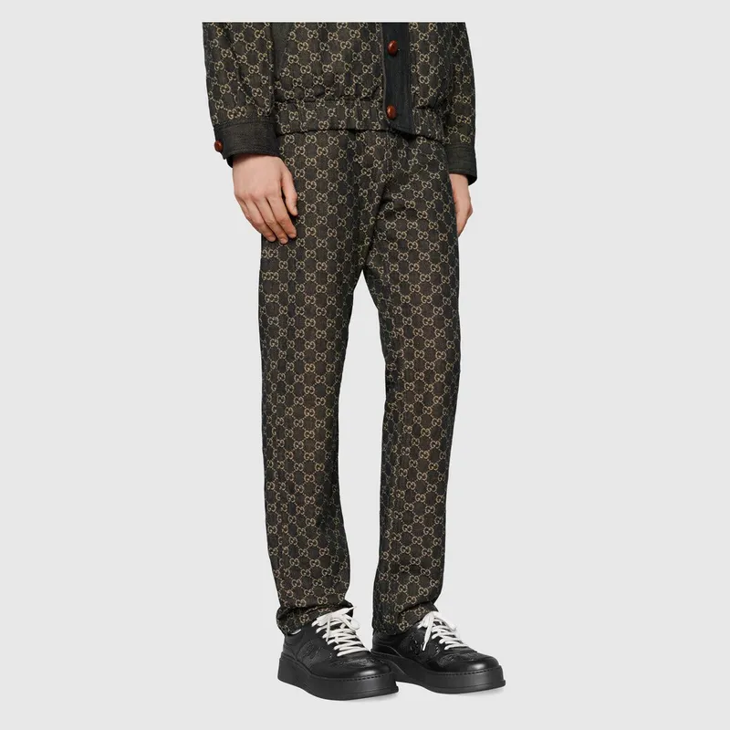 Gucci GG embossed (6695821XL101000)