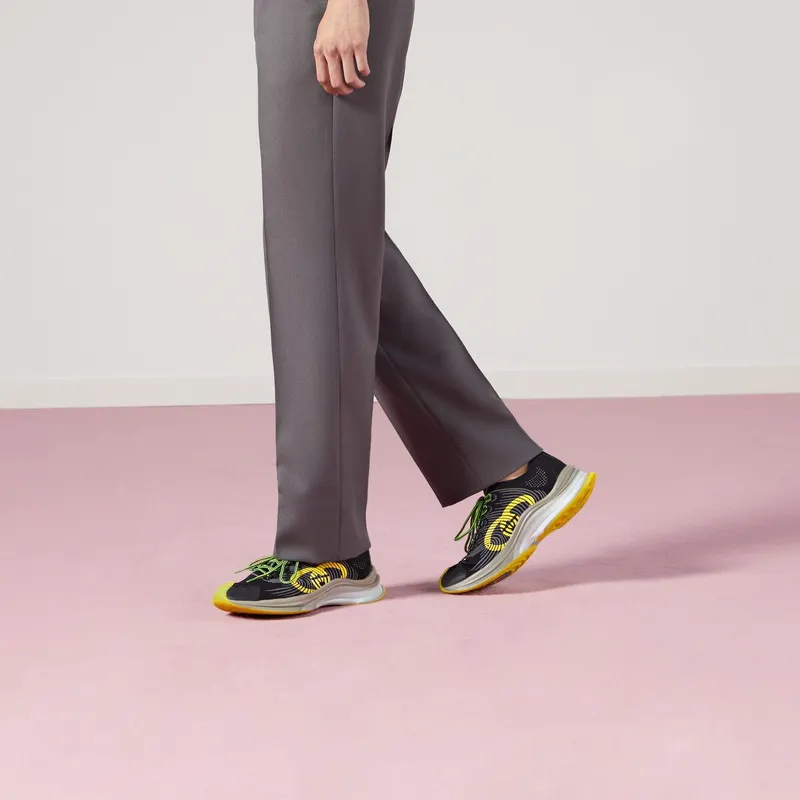 Gucci Gucci Run (680938USM108480)