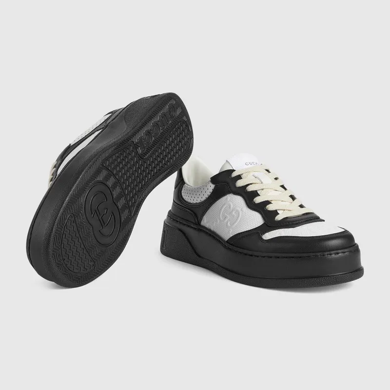 Gucci GG embossed (684911AAA4T1068)