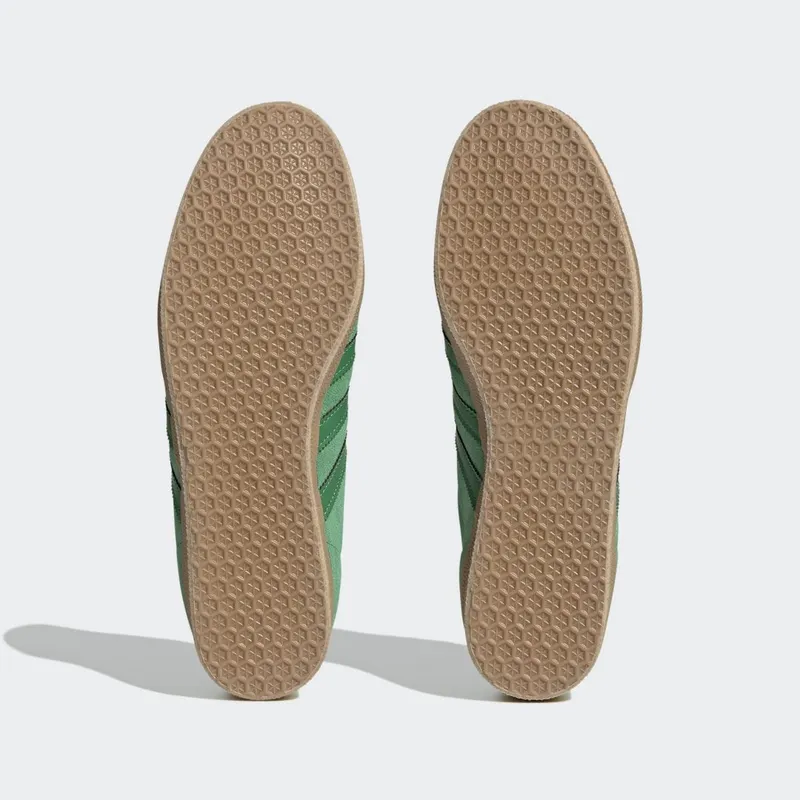 adidas Gazelle Green / Gold Metallic / Gum (GX7200)