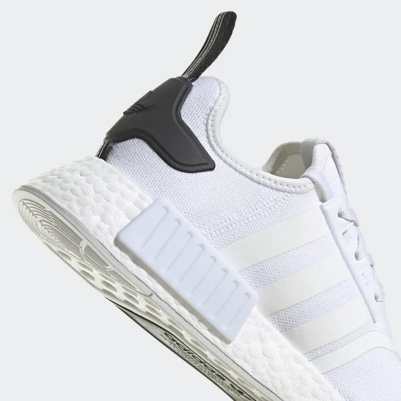 adidas NMD_R1 Cloud White / Cloud White / Core Black (GY6067)