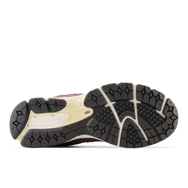 New Balance M2002RCD Truffle / Rich Earth (M2002RCD)