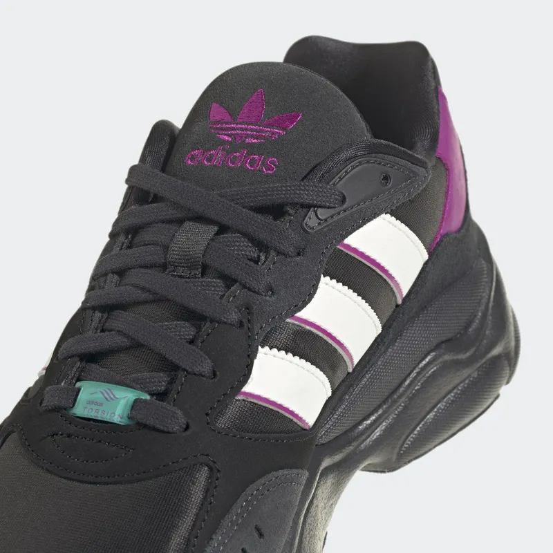 adidas Retropy F90 Core Black / Off White / Carbon (HP8020)