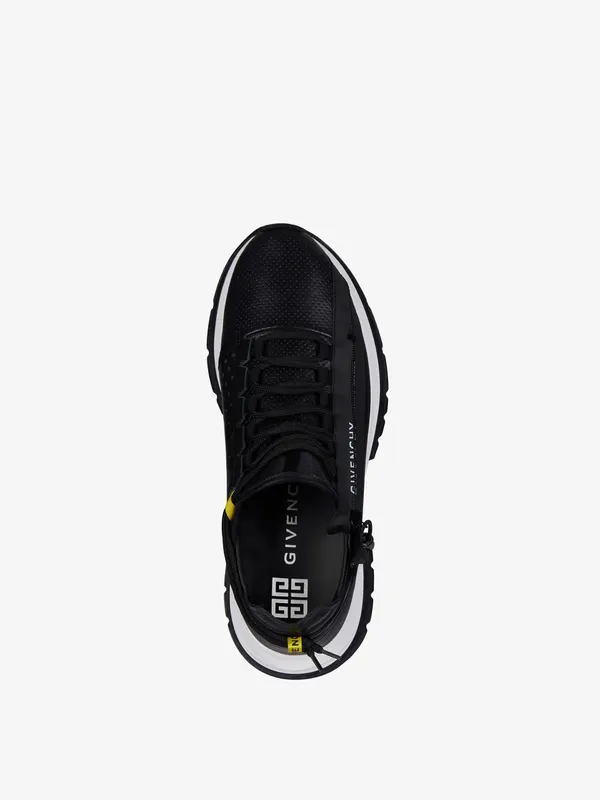 Givenchy Spectre low runners sneakers in perforated leather with zip (BH003MH0NJ-001)