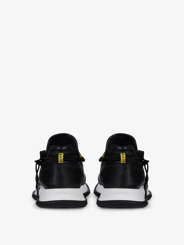 Givenchy Spectre low runners sneakers in perforated leather with zip (BH003MH0NJ-001)