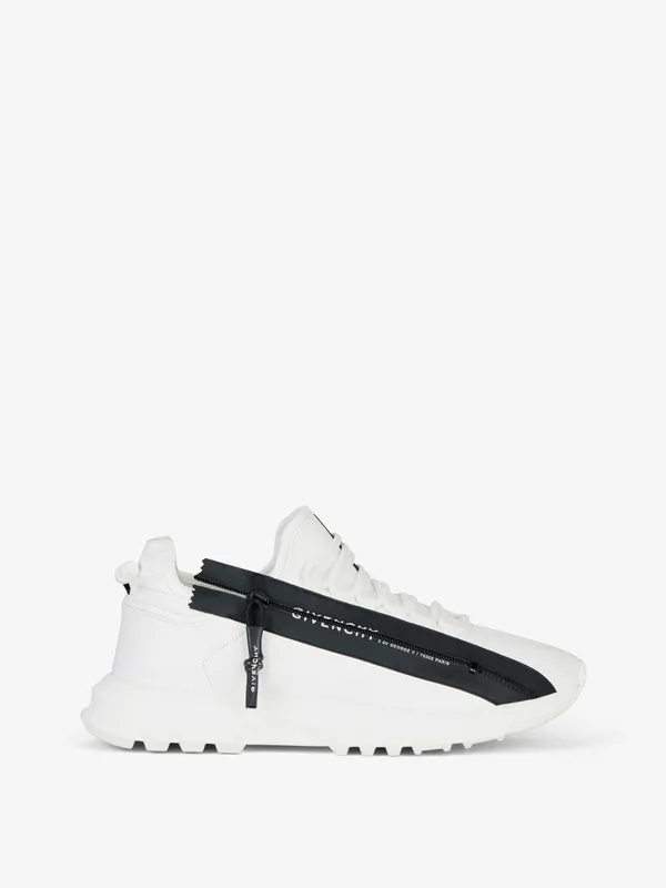 Givenchy Spectre low runners sneakers in perforated leather with zip (BH003MH0NJ-100)