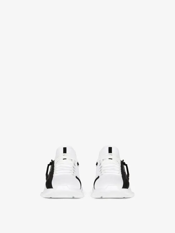 Givenchy Spectre low runners sneakers in perforated leather with zip (BE0019E0SV-116)