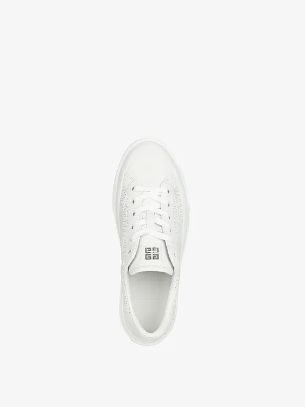 Givenchy Sneakers in 4G perforated leather (BE0027E19X-100)