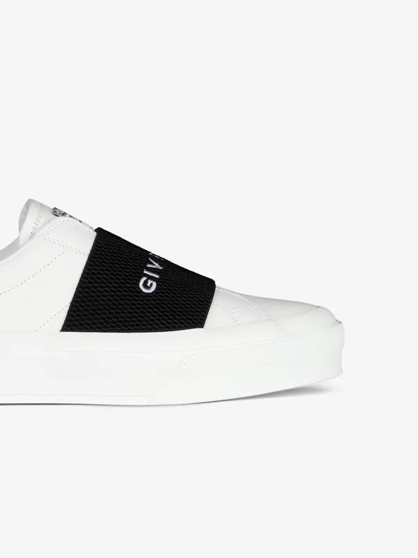 Givenchy Sneakers in leather with GIVENCHY webbing (BE0029E1BC-116)