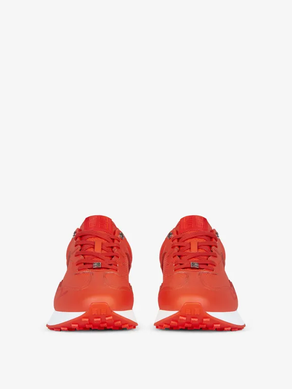 Givenchy GIV Runner sneakers in perforated leather (BH005CH196-801)