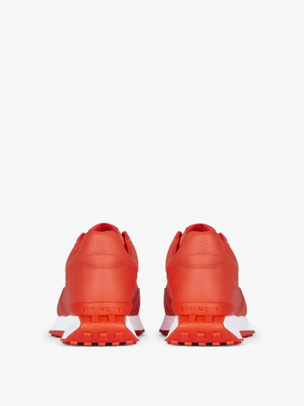 Givenchy GIV Runner sneakers in perforated leather (BH005CH196-801)