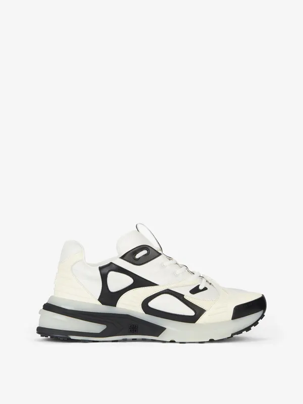 Givenchy GIV 1 TR sneakers in mesh and leather (BH005TH16J-154)
