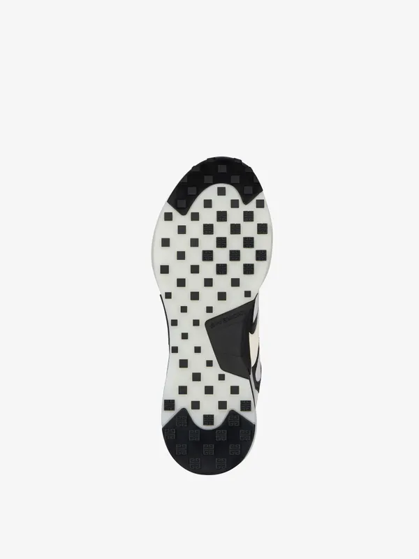 Givenchy GIV 1 TR sneakers in mesh and leather (BH005TH16J-154)