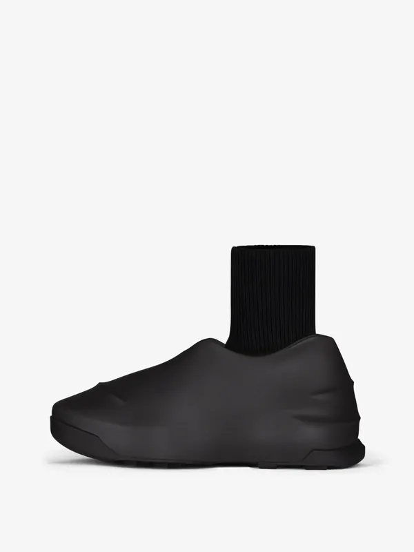 Givenchy Monumental Mallow hybrid shoes in rubber and mesh (BHZ012H10L-001)