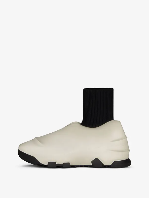 Givenchy Monumental Mallow hybrid shoes in rubber and mesh (BHZ012H10T-181)