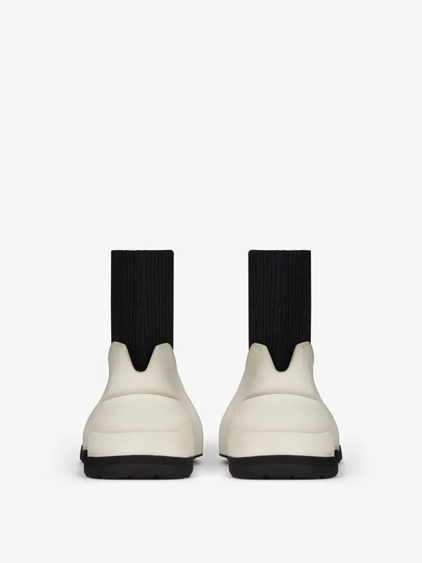 Givenchy Monumental Mallow hybrid shoes in rubber and mesh (BHZ012H10T-181)