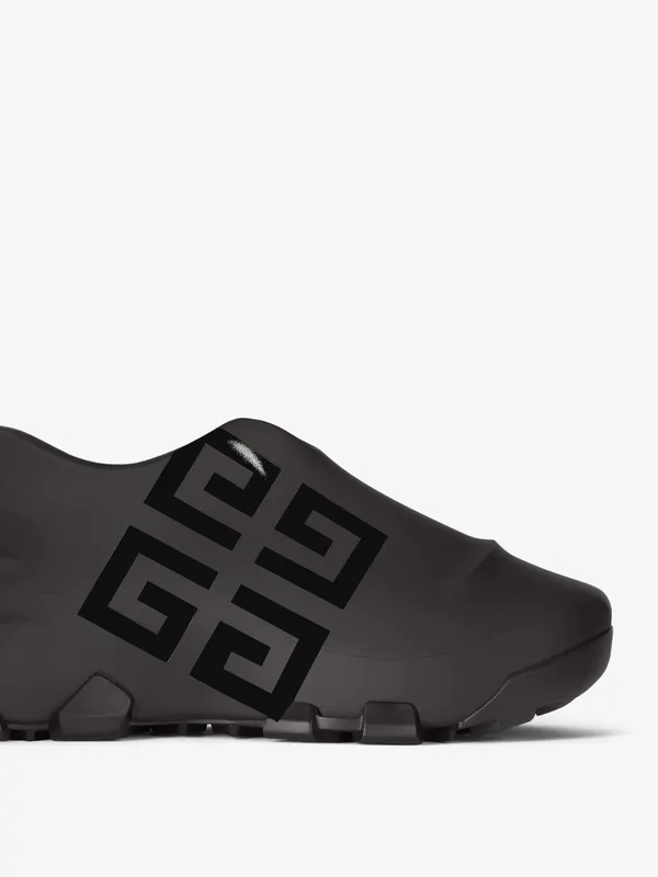 Givenchy Monumental Mallow low shoes in rubber (BHZ013H1C2-001)