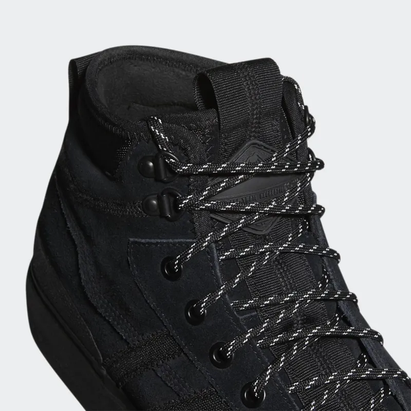 adidas Akando ATR Core Black / Dgh Solid Grey / Core Black (FV5130)