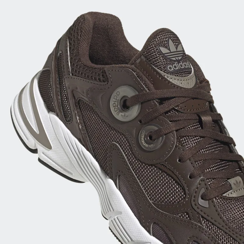 adidas Astir Brown / Brown / Simple Brown (GX6600)