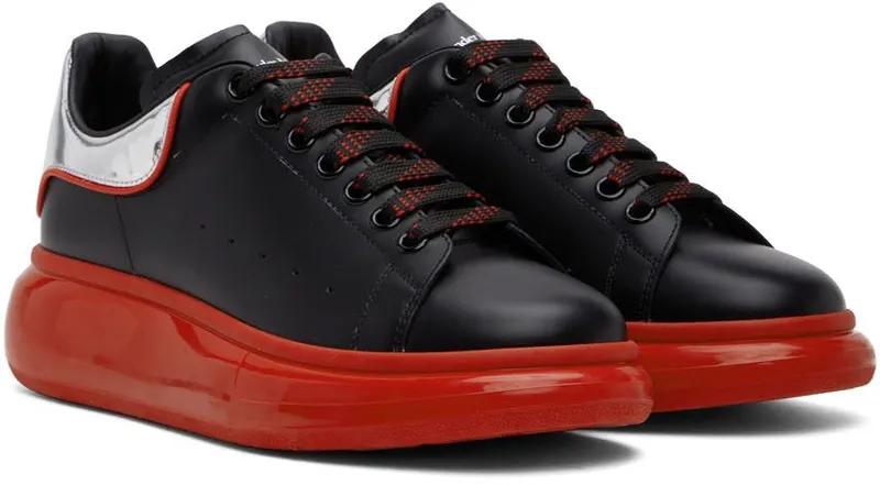 Alexander McQueen Black Oversized Sneakers (705068WIBNZ)