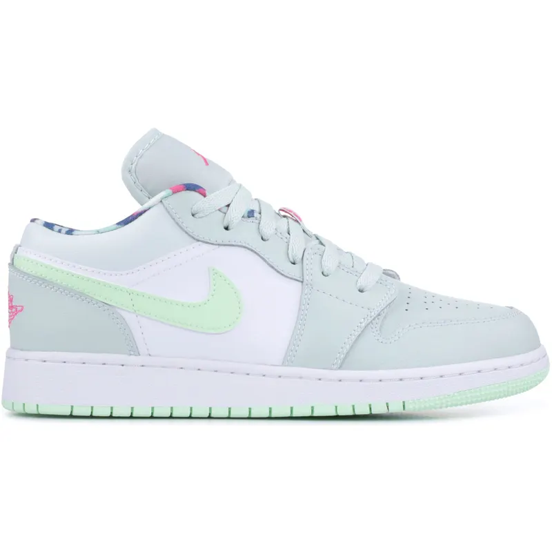 Jordan 1 Low Barely Grey Frosted Spruce (GS) (554723-051)