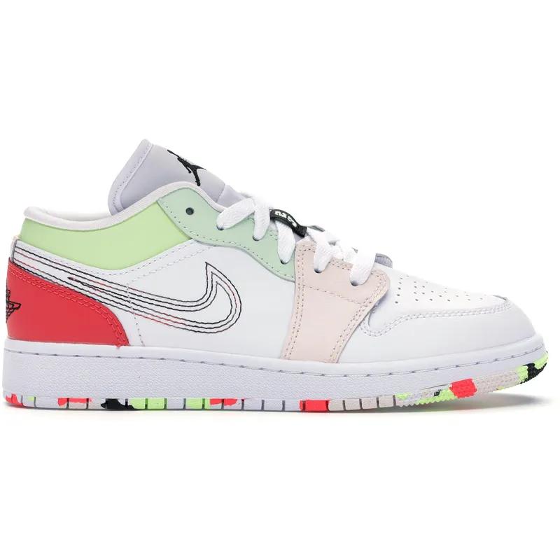 Jordan 1 Low Glow-In-The-Dark (GS) (554723-176)