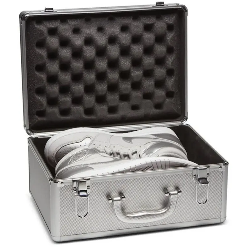 Jordan 1 Retro High Japan Metallic Silver (Special Box) (2020) (136060-001)