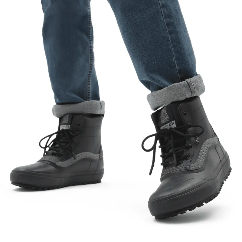 VANS Cole Navin Standard Mid Snow Mte Zwart (VN0A5JHZBRF)