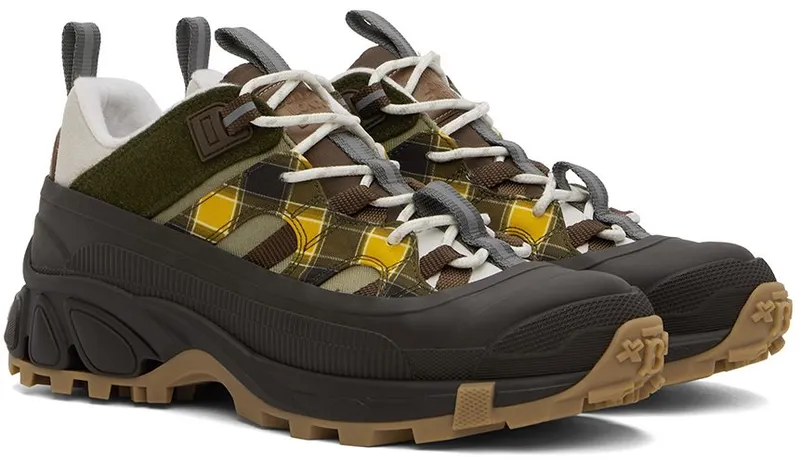Burberry Brown Arthur Low-Top Sneakers (8050932)