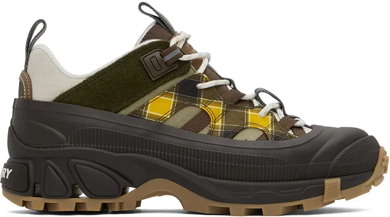 Burberry Brown Arthur Low-Top Sneakers (8050932)